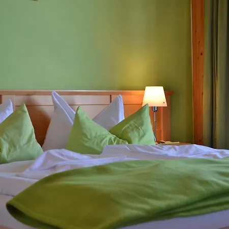 Guest house Niederauer Hof 3*